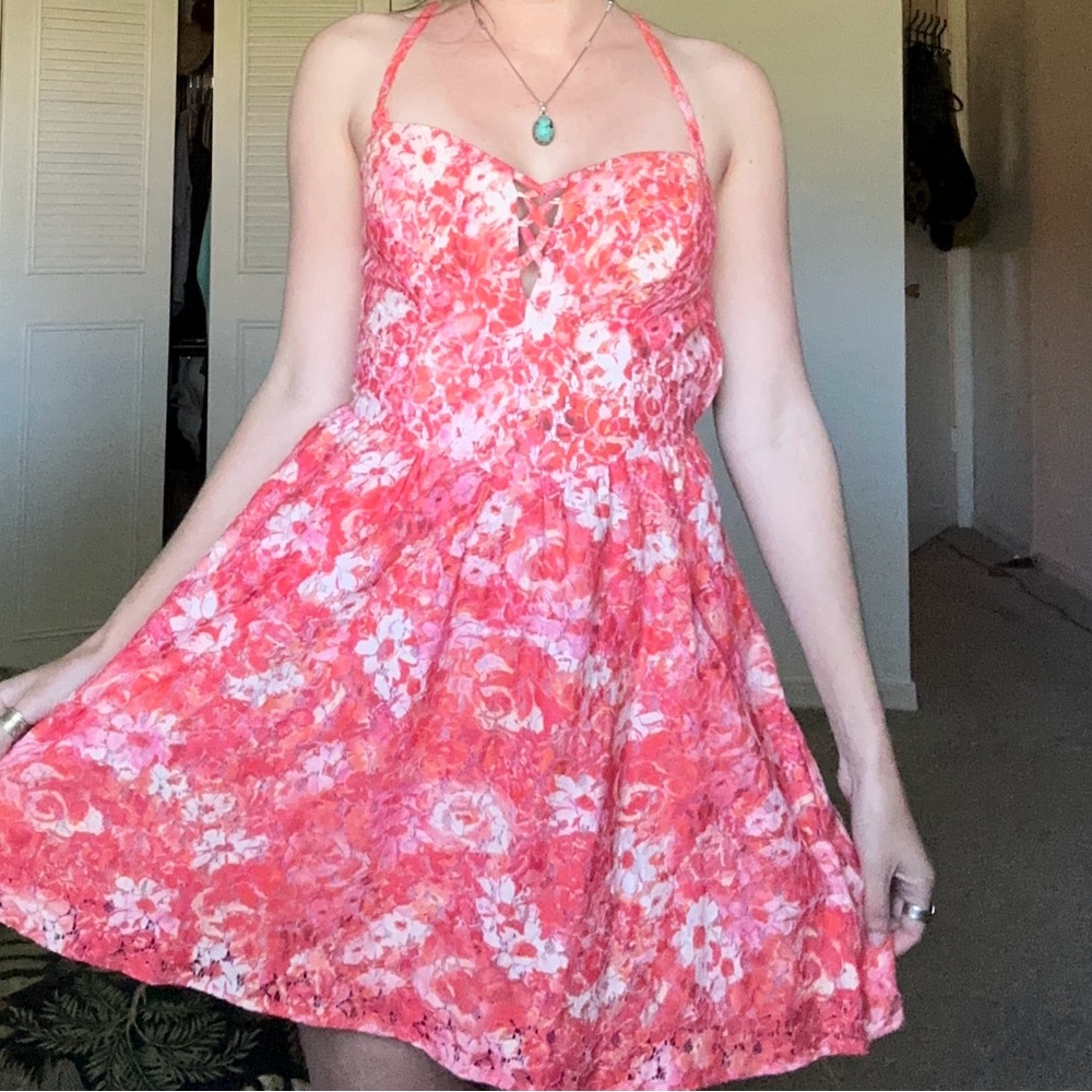 Guess women’s floral sundress size 4